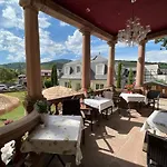 Le Manoir Hotel