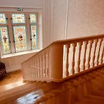 Le Manoir Barr