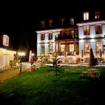 Le Manoir Hotel