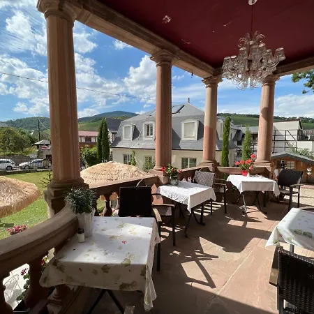 Le Manoir Hotel
