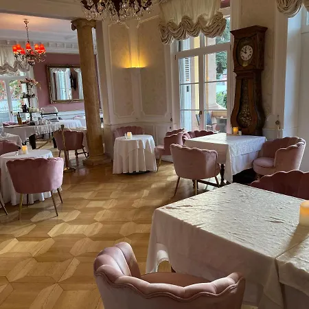 호텔 Le Manoir 2*