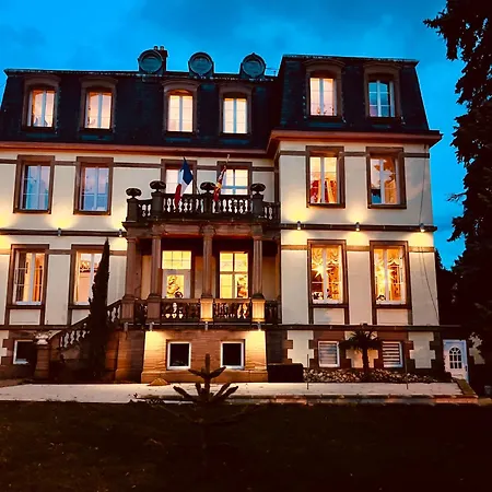 Le Manoir Hotel