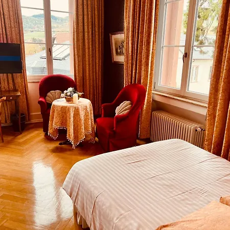 Le Manoir Hotel