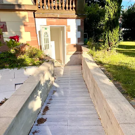 Le Manoir 2* 바