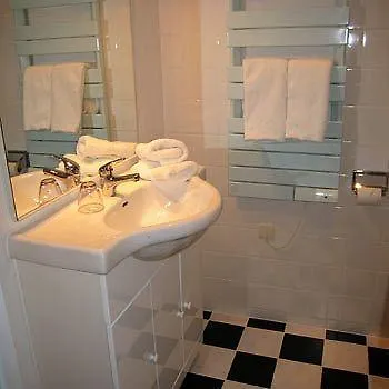 Le Manoir 2* 바