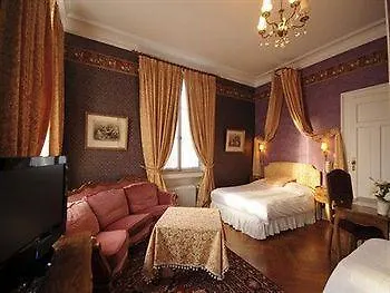 Le Manoir 2* 바