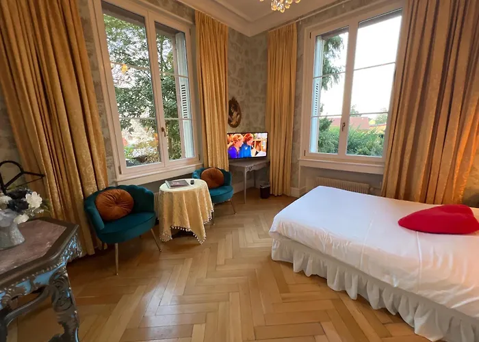 Le Manoir Barr
